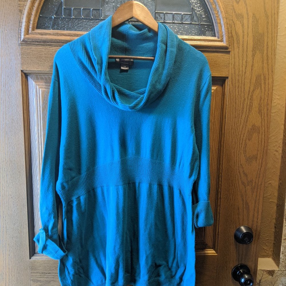 Maternity 3/4 sleeve sweater